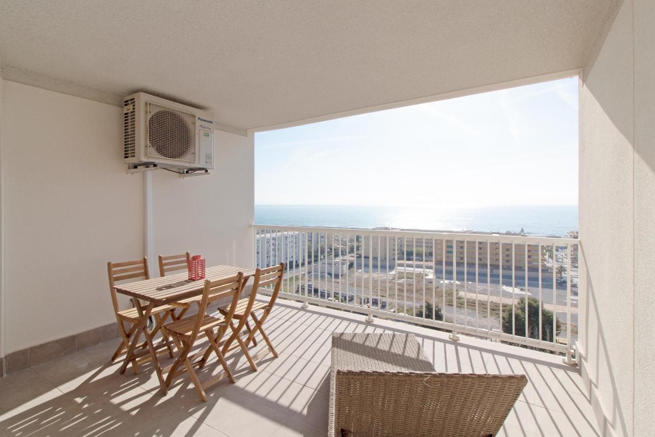 Global Properties, Apartamento De 2 Habitaciones Con Terraza Y Vistas Al Mar 卡耐特蒂贝兰格 外观 照片