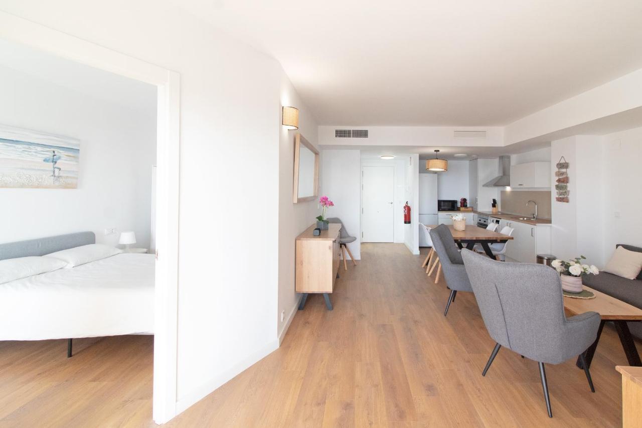 Global Properties, Apartamento De 2 Habitaciones Con Terraza Y Vistas Al Mar 卡耐特蒂贝兰格 外观 照片