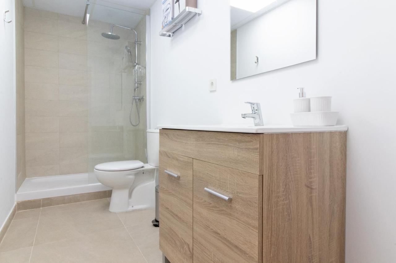 Global Properties, Apartamento De 2 Habitaciones Con Terraza Y Vistas Al Mar 卡耐特蒂贝兰格 外观 照片