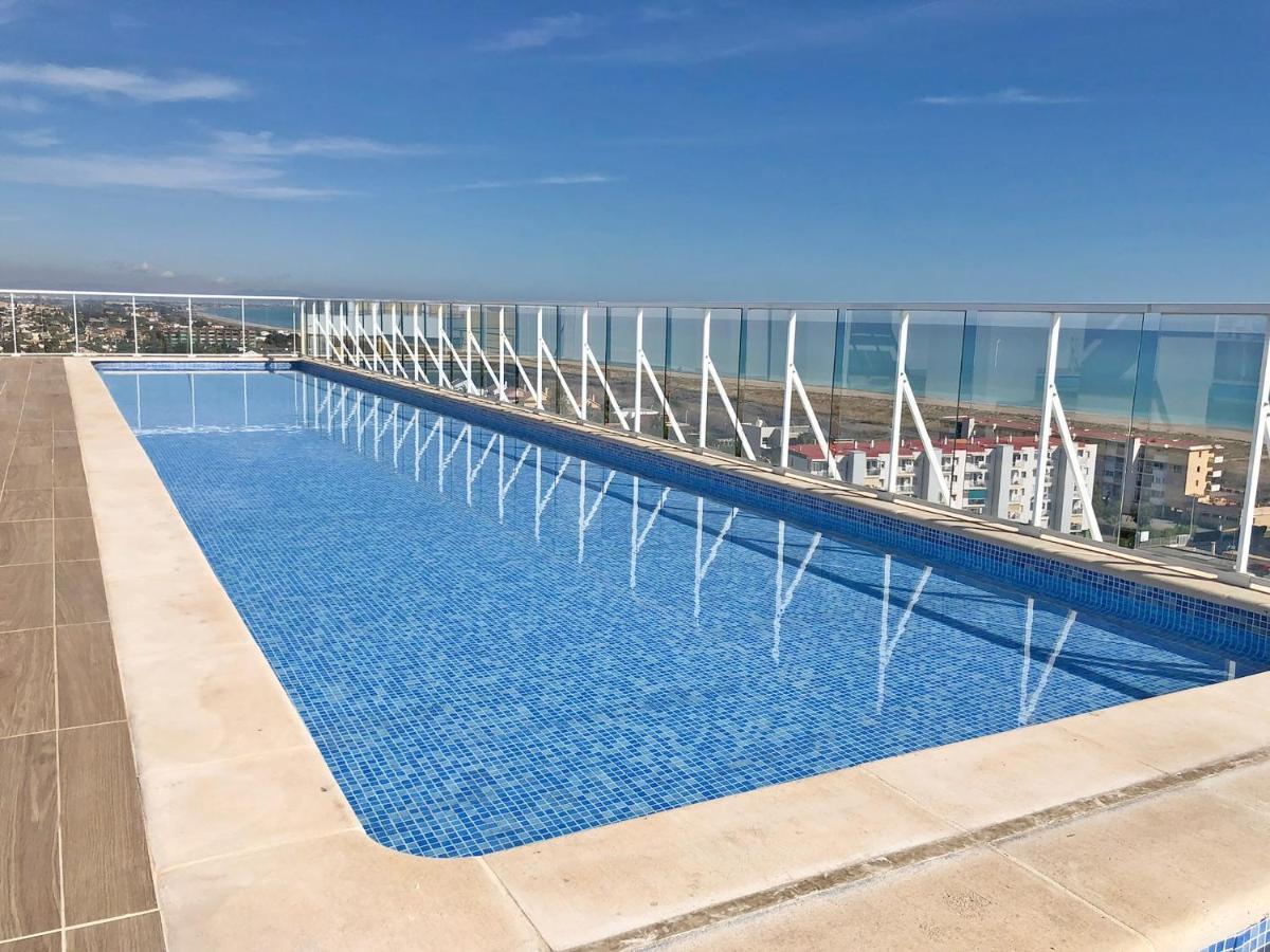 Global Properties, Apartamento De 2 Habitaciones Con Terraza Y Vistas Al Mar 卡耐特蒂贝兰格 外观 照片
