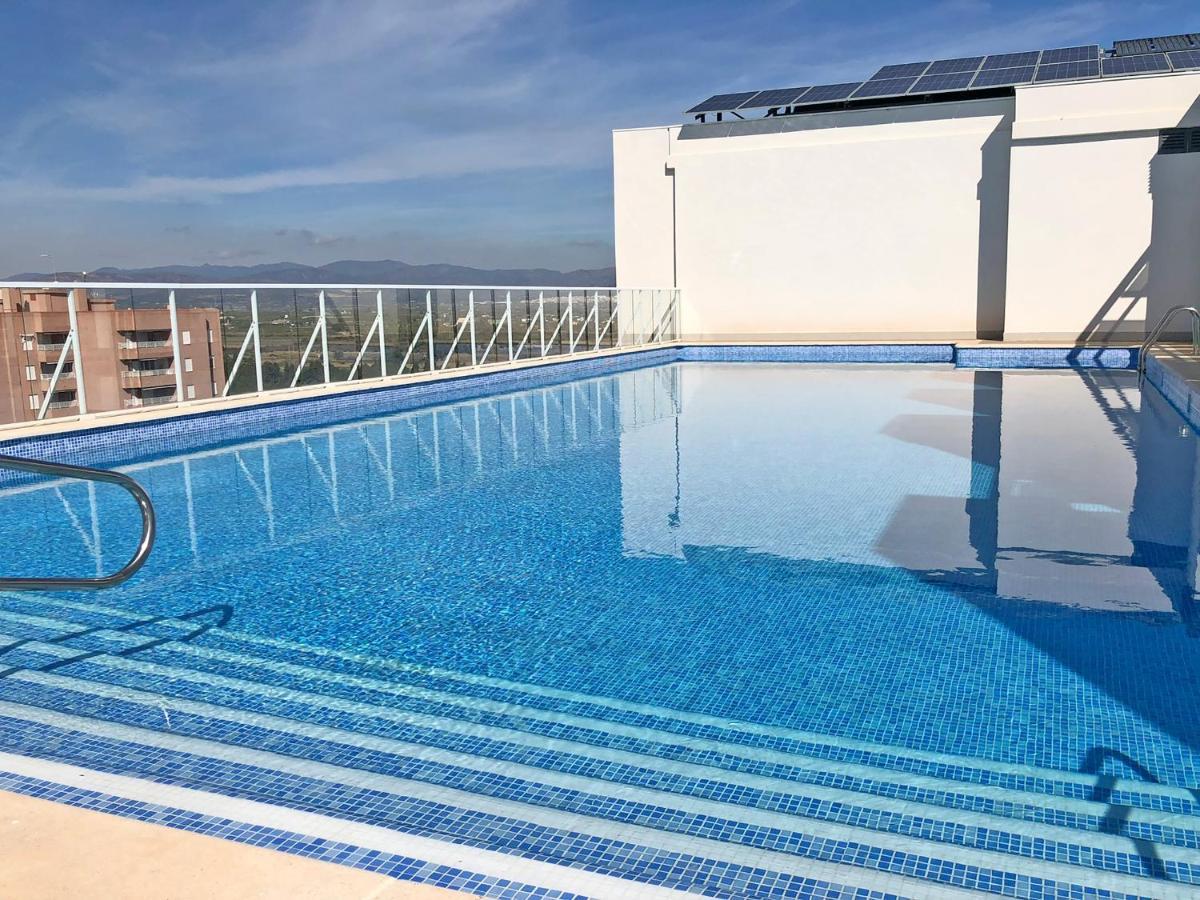 Global Properties, Apartamento De 2 Habitaciones Con Terraza Y Vistas Al Mar 卡耐特蒂贝兰格 外观 照片