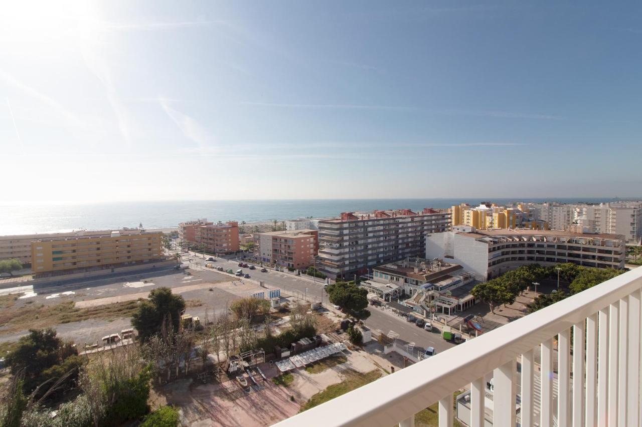 Global Properties, Apartamento De 2 Habitaciones Con Terraza Y Vistas Al Mar 卡耐特蒂贝兰格 外观 照片